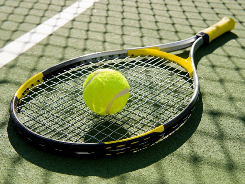 tennis-racket-ball.jpg